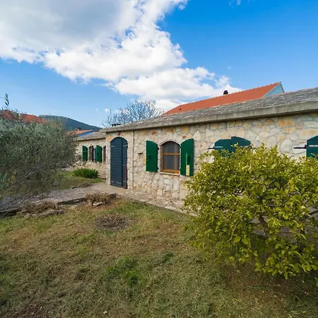Stone House Anja *