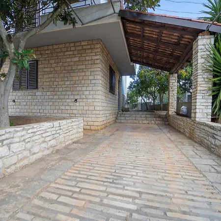 Stone House Anja Holiday home