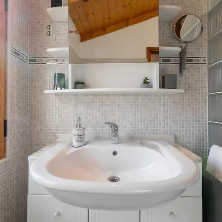 Holiday home Stone House Anja Vela Luka