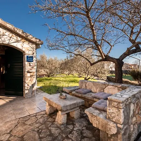Stone House Anja *